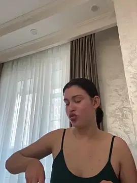 Stripchat Best Webcam of KikiWatson