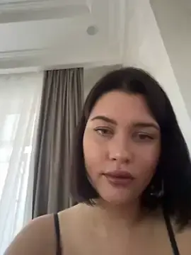 Stripchat Watch Live Sex Cams of KikiWatson