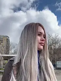 Stripchat Adult Webcams of KikiWatson