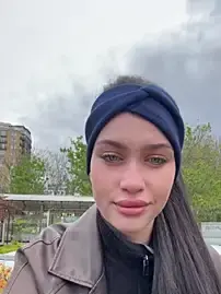 Stripchat Adult Webcams of KikiWatson