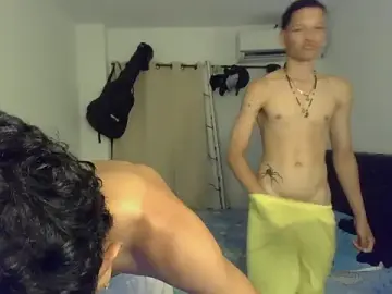 Stripchat Live Sex Cam of pocket_loversxxx