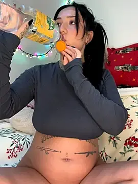 Stripchat Free Porn Cam of Coco-Love