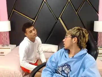 Stripchat Adult Webcam of Juan_saul1