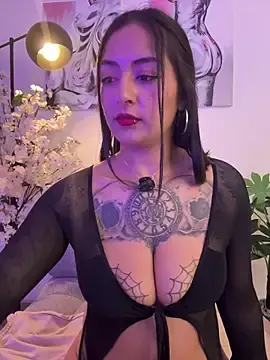 Stripchat Free Porn Cam of Rae_Lil_White