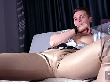 Stripchat Live Porn of S3Xyes