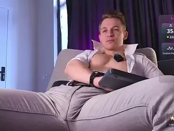 Stripchat Best live sex cam show of S3Xyes