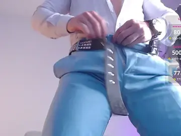 Stripchat Live Sex Cam of S3Xyes