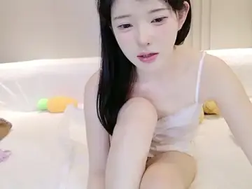 Stripchat Live Sex Cam of EnEn_xiaobao