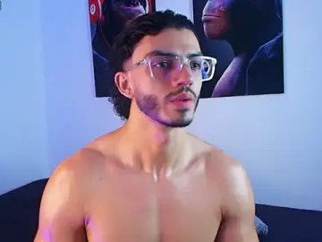 Stripchat Best live sex cam show of IamAxel03