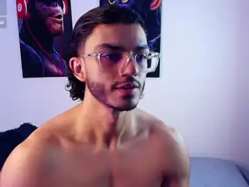 Stripchat Best Webcam of IamAxel03