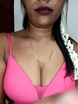 Stripchat Nude Webcam of Tamil_kavinila