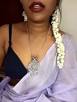 Stripchat Sex Cam of Tamil_kavinila