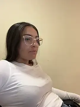 Stripchat Watch Live Sex Cams of Alyha_Cortes