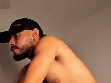 Stripchat Adult Webcams of Mateobaer_