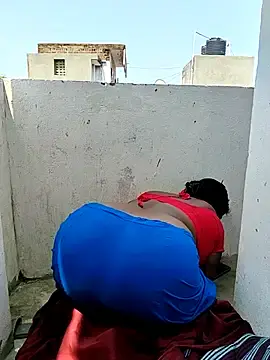 Stripchat Sex Cam of Desicouple1706