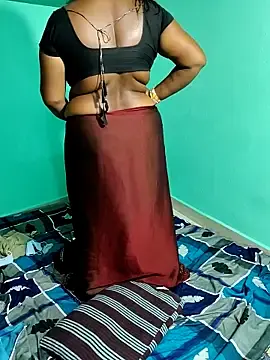 Stripchat Nude Webcam of Desicouple1706