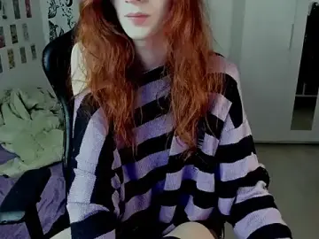 Stripchat Live Sex Cam of iceseeker2