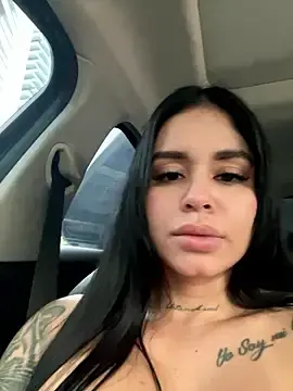 Stripchat Adult Video Chat of LaraHenao