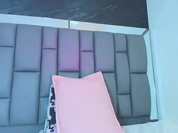 Stripchat Adult Webcam of Roxana_gomez