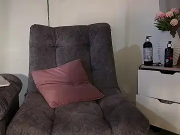 Stripchat Adult Video Chat of Roxanne_08