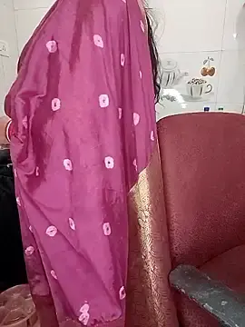 Stripchat Adult Webcam of kaamuk_shweta