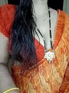 Stripchat Sex Cam of kaamuk_shweta