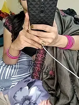 Stripchat Nude Webcam of kaamuk_shweta