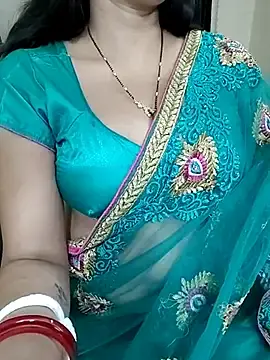 Stripchat Sex Cam of kaamuk_shweta