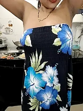 Stripchat Adult Webcams of kaamuk_shweta