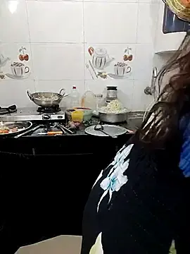 Stripchat Adult Video Chat of kaamuk_shweta