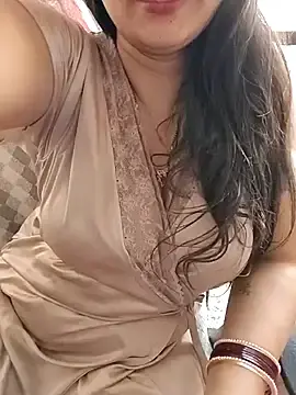 Stripchat Sex Cam of kaamuk_shweta