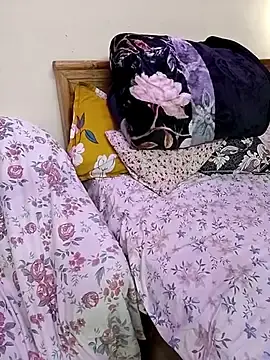 Stripchat Live Sex Cam of kaamuk_shweta