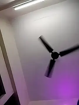 Stripchat Adult Webcam of kaamuk_shweta