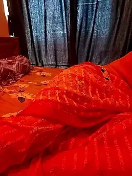 Stripchat Adult Webcam of kaamuk_shweta