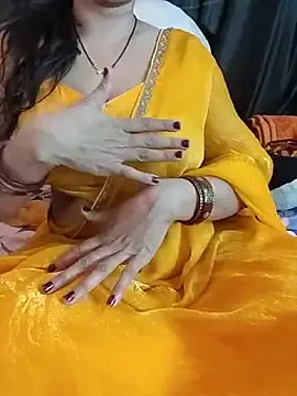 Stripchat Sex Cam of kaamuk_shweta