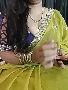 Stripchat Live Sex Cam of kaamuk_shweta