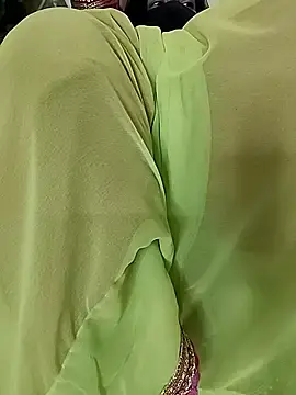 Stripchat Sex Cam of kaamuk_shweta