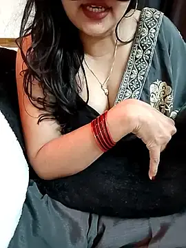 Stripchat Adult Webcams of kaamuk_shweta