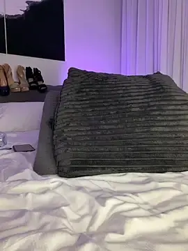 Stripchat Watch Live Sex Cams of Laurahorney_xo