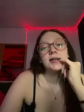 Stripchat Live Porn of YoungLisaa18