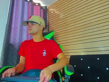 Stripchat Sex Cam of Alejandro_12314