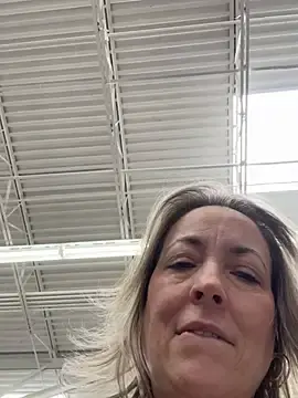 Stripchat Watch Live Sex Cams of Cherry-red-xo