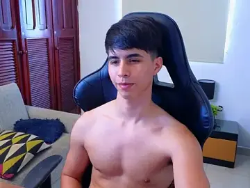 Stripchat Sex Cam of carl_dixon