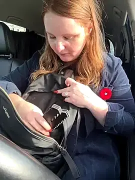 Stripchat Live Porn of GingerSnap33