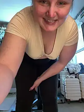 Stripchat Sex Cam of GingerSnap33