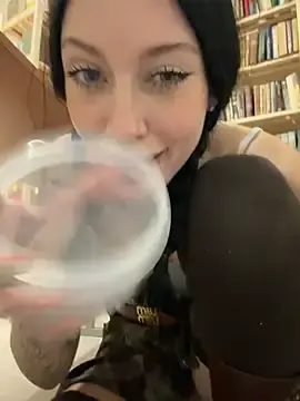 Stripchat Live Sex of Melissa_crazy