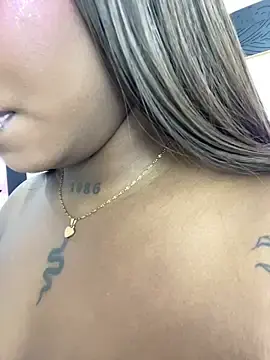 Stripchat Nude Webcam of SarahBleer