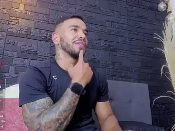 Stripchat Free Porn Cam of bruno_miller_