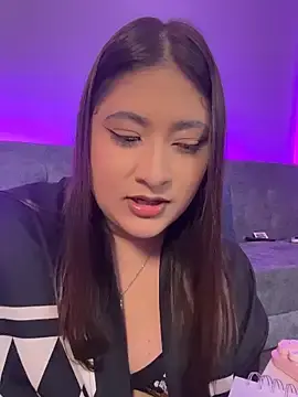 Stripchat Live Sex Cam of Gaby__Howards