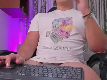 Stripchat Free Porn Cam of JeffDaltton